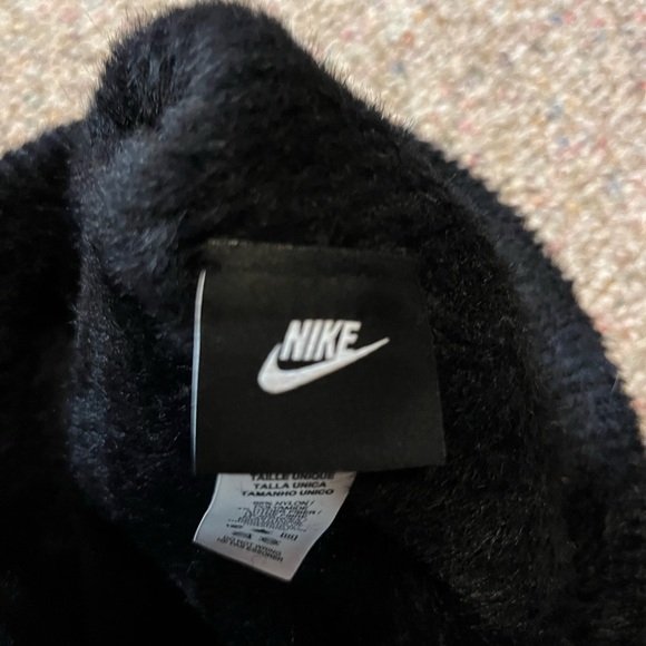 🆕 Nike Fuzzy Beanie Hat Unisex - Picture 5 of 6